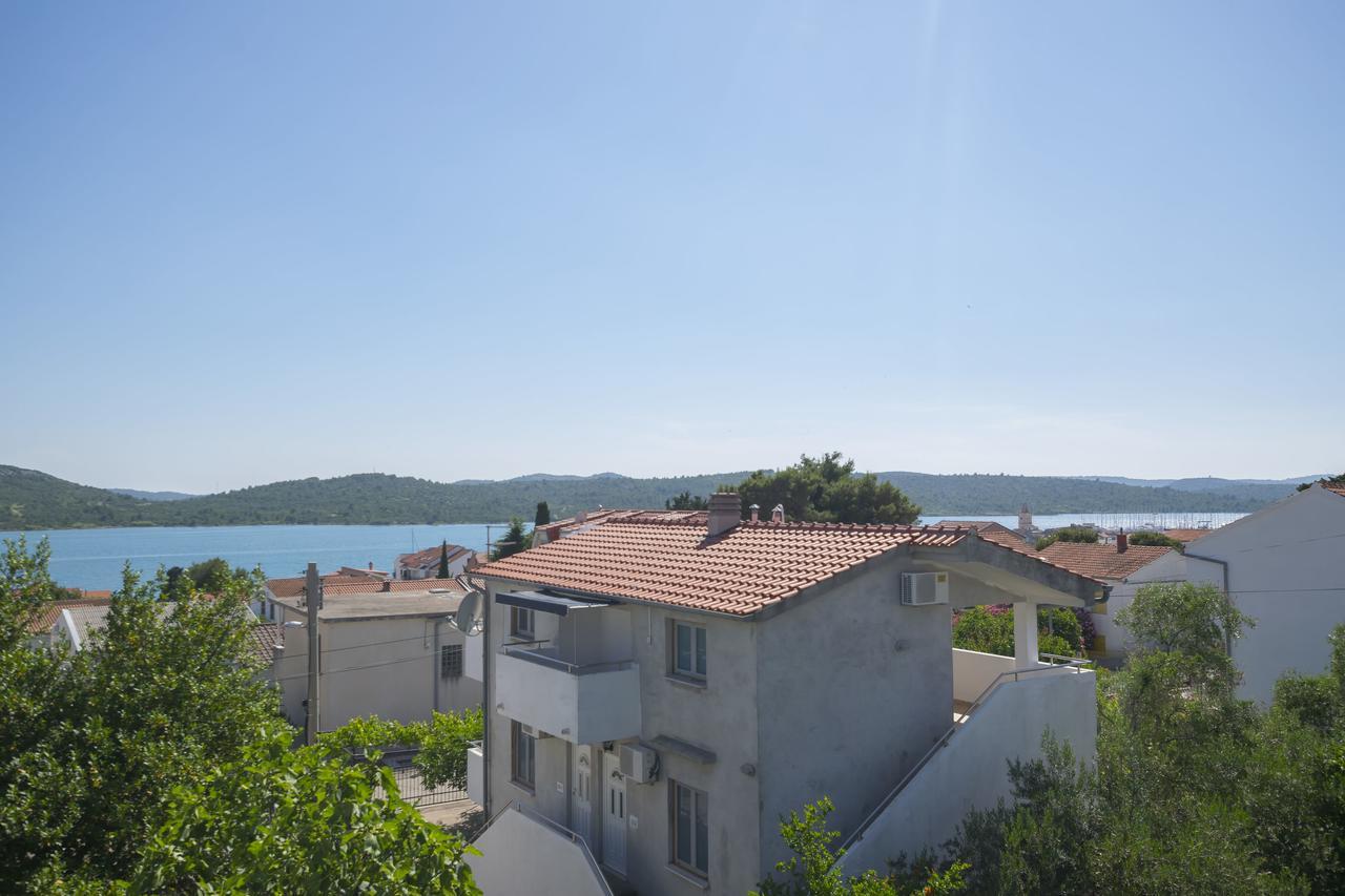 Apartments Katarina Pirovac Exterior photo